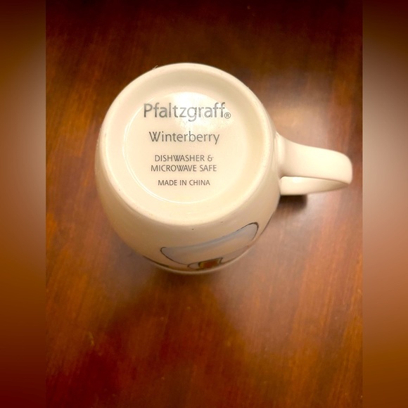 Winterberry by Pfaltzgraff 4 1/2 inches Snowman Mug Green Trim - Picture 4 of 5